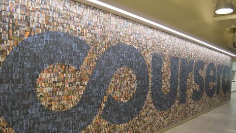 Das Unternehmen “Coursera“ hat zugestimmt, seine Vorlesungen an Universitäten verwenden zu lassen