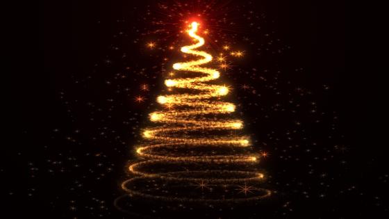 Wie der Weihnachtsbaum zum Symbol des Neuen Jahres wurde: von heidnischen Hainen zu glänzendem Christbaumschmuck