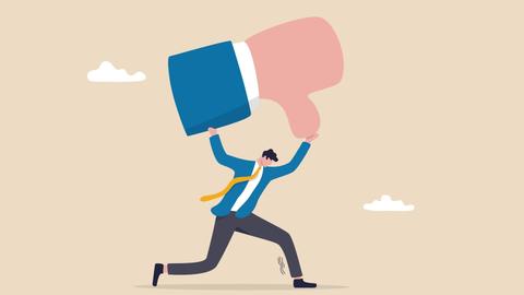 8 career habits that quietly ruin your reputation